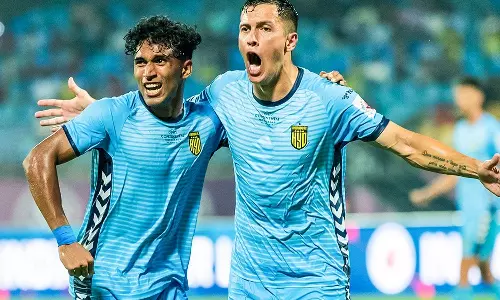 ഇക്കുറി റഫറി ചതിച്ചു; ഹൈദരാബാദിനോടും തോറ്റ് ബ്ലാസ്റ്റേഴ്സ്