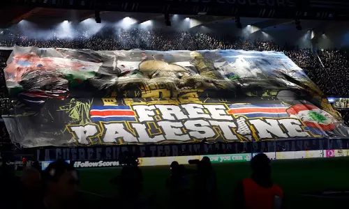 ആ ബാനറിന് എന്താണ് പ്രശ്‌നം? പി.എസ്.ജി ആരാധകര്‍ ഉയര്‍ത്തിയ ഫലസ്തീൻ അനുകൂല ബാനറിൽ നടപടിയില്ലെന്ന് യുവേഫ