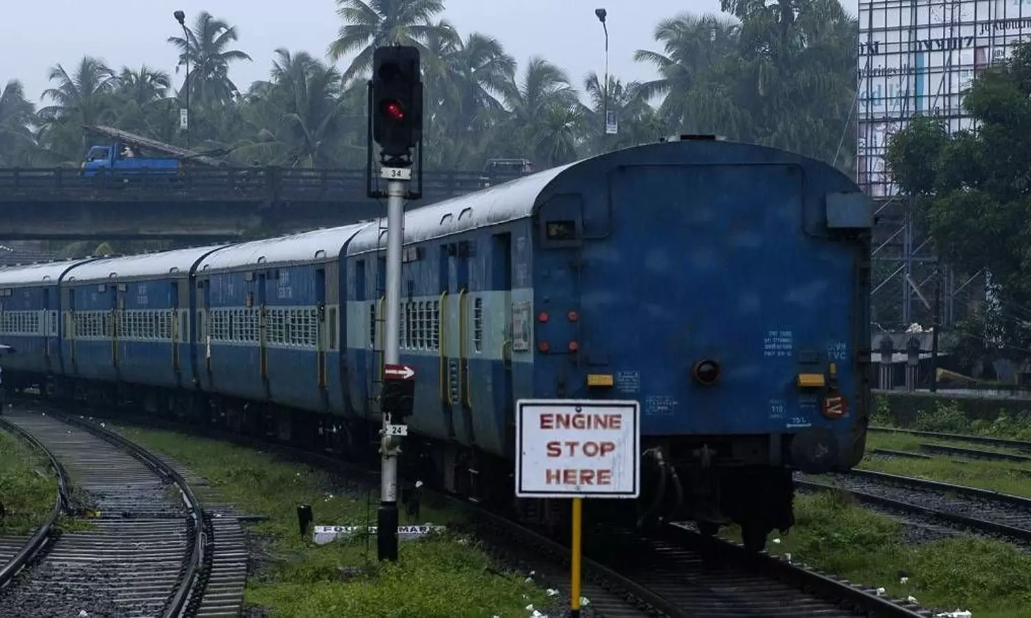 Railway_track crack Railway_track crack