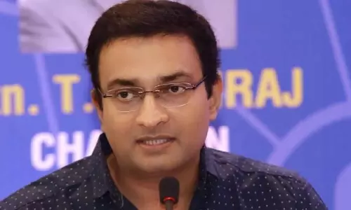 കോഴിക്കോട് കലക്ടറായിരിക്കെ ഫണ്ട് മാറ്റി കാർ വാങ്ങി: എൻ. പ്രശാന്തിനെതിരെ തോമസ് ഐസകിന്റെ അഡീഷനൽ പ്രൈവറ്റ് സെക്രട്ടറി