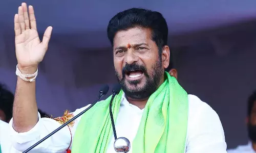 പ്രാദേശിക കക്ഷികൾക്ക് വോട്ട് ചെയ്താൽ ബിജെപി ശക്തിപ്പെടും; മുസ്‍ലിംകള്‍ കോണ്‍ഗ്രസിനെ പിന്തുണയ്ക്കണമെന്ന് രേവന്ത് റെഡ്ഡി