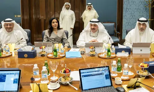 താമസ നിയമലംഘകർക്ക് ശിക്ഷ കടുക്കും; പുതിയ കരട് നിയമത്തിന് കുവൈത്ത് മന്ത്രിസഭയുടെ അംഗീകാരം താമസ നിയമലംഘകർക്ക് ശിക്ഷ കടുക്കും; പുതിയ കരട് നിയമത്തിന് കുവൈത്ത് മന്ത്രിസഭയുടെ അംഗീകാരം