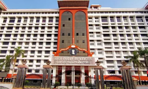 കൊടകര കുഴൽപണ കേസ്; അന്വേഷണം പൂർത്തിയാക്കാൻ നിർദ്ദേശം നൽകണമെന്ന് ഹൈക്കോടതിയിൽ ഹരജി