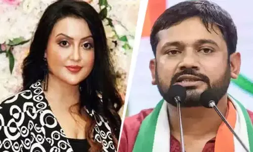 ദേവേന്ദ്ര ഫട്നാവിസിൻ്റെ ഭാര്യ റീൽസുണ്ടാക്കുന്ന തിരക്കിലാണ്; വിമർശനവുമായി കനയ്യ കുമാർ ദേവേന്ദ്ര ഫട്നാവിസിൻ്റെ ഭാര്യ റീൽസുണ്ടാക്കുന്ന തിരക്കിലാണ്; വിമർശനവുമായി കനയ്യ കുമാർ