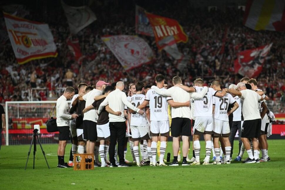 ‘വെറുപ്പ് കണ്ട് വെറുത്തു’; ഇലോൺ മസ്കിന്റെ ‘എക്സ്’ ഒഴിവാക്കുന്നതായി ജർമൻ ഫുട്ബോൾ ക്ലബ്