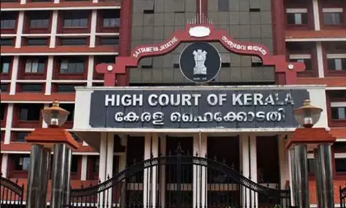 ചേവായൂർ സഹകരണ ബാങ്ക് തെരഞ്ഞെടുപ്പ് റദ്ദാക്കണം; ഹൈക്കോടതിയിലേക്ക് കോൺഗ്രസ്