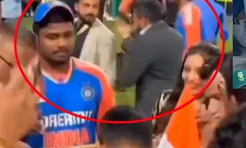 സിക്സര്‍ മുഖത്ത് കൊണ്ട് നിറകണ്ണുകളോടെ യുവതി; ഒടുവില്‍ സഞ്ജു കാണാനെത്തി, വീഡിയോ വൈറല്‍