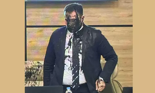 Georgias Election Chief Splashed With Paint Amid Protests Over Controversial Polls Georgias Election Chief Splashed With Paint Amid Protests Over Controversial Polls