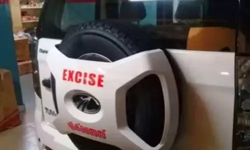 തിരുവനന്തപുരത്ത് എക്സൈസ് ഇന്‍സ്പെക്ടര്‍ ഉള്‍പ്പെടെ മൂന്ന് ഉദ്യോഗസ്ഥര്‍ക്ക് മര്‍ദനം