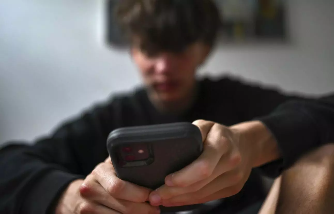 കുട്ടികൾക്ക് സോഷ്യൽമീഡിയയിൽ വിലക്ക്, ബില്ലുമായി ആസ്ത്രേലിയ; നടക്കുമോയെന്ന് ഉറ്റുനോക്കി ലോകം