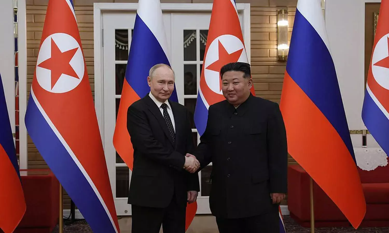 യുദ്ധത്തിൽ സഹായം നൽകി; ഉത്തരകൊറിയൻ മൃഗശാലക്ക് സിംഹത്തെയും കരടികളെയും സമ്മാനിച്ച് പുടി​ൻ