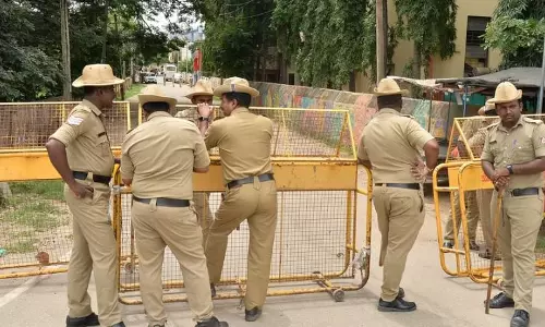 മണിപ്പൂർ എംഎൽഎയുടെ വീടാക്രമിച്ച് 18 ലക്ഷം രൂപയും ഒന്നരക്കോടിയുടെ ആഭരണങ്ങളും കൊള്ളയടിച്ചതായി പരാതി