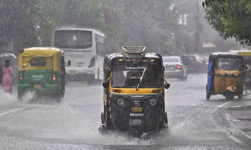 സംസ്ഥാനത്ത് വരും ദിവസങ്ങളിൽ ശക്തമായ മഴയ്ക്ക് സാധ്യത; കേന്ദ്ര കാലാവസ്ഥാ വകുപ്പ്