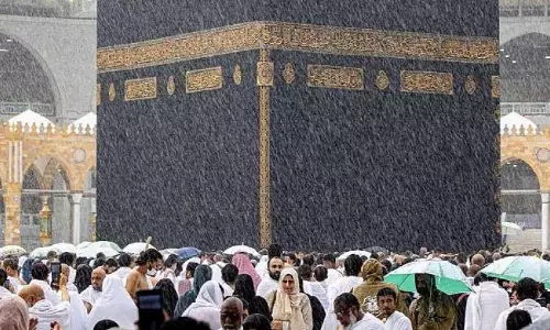 കനത്ത മഴ: സുരക്ഷാ മാനദണ്ഡങ്ങൾ പുറത്തിറക്കി മക്ക ഹറം കാര്യാലയം