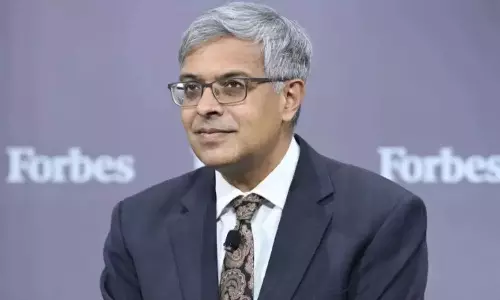 അമേരിക്കയുടെ  കോവിഡ് നയത്തെ വിമർശിച്ച ജയ് ഭട്ടാചാര്യയെ എൻഐഎച്ച് മേധാവിയായി നിയമിച്ച് ട്രംപ്