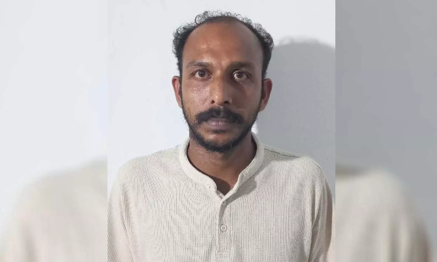 പള്ളികൾ കേന്ദ്രീകരിച്ച് ഇൻവെർട്ടർ മോഷണം; പ്രതി പിടിയിൽ പള്ളികൾ കേന്ദ്രീകരിച്ച് ഇൻവെർട്ടർ മോഷണം; പ്രതി പിടിയിൽ