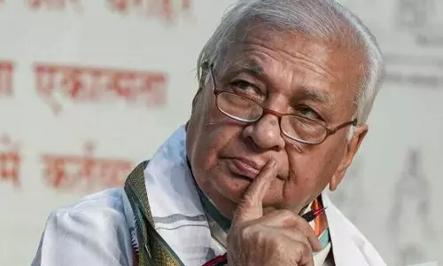 ഗവർണർക്കെതിരെ സമരം നടത്താന്‍ എസ്എഫ്ഐക്ക് സിപിഎം നിർദേശം