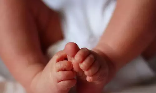 ആലപ്പുഴയിലെ ഗർഭസ്ഥ ശിശുവിന്റെ വൈകല്യം; സ്വകാര്യ ലാബുകളുടെ ലൈസൻസ് റദ്ദാക്കി