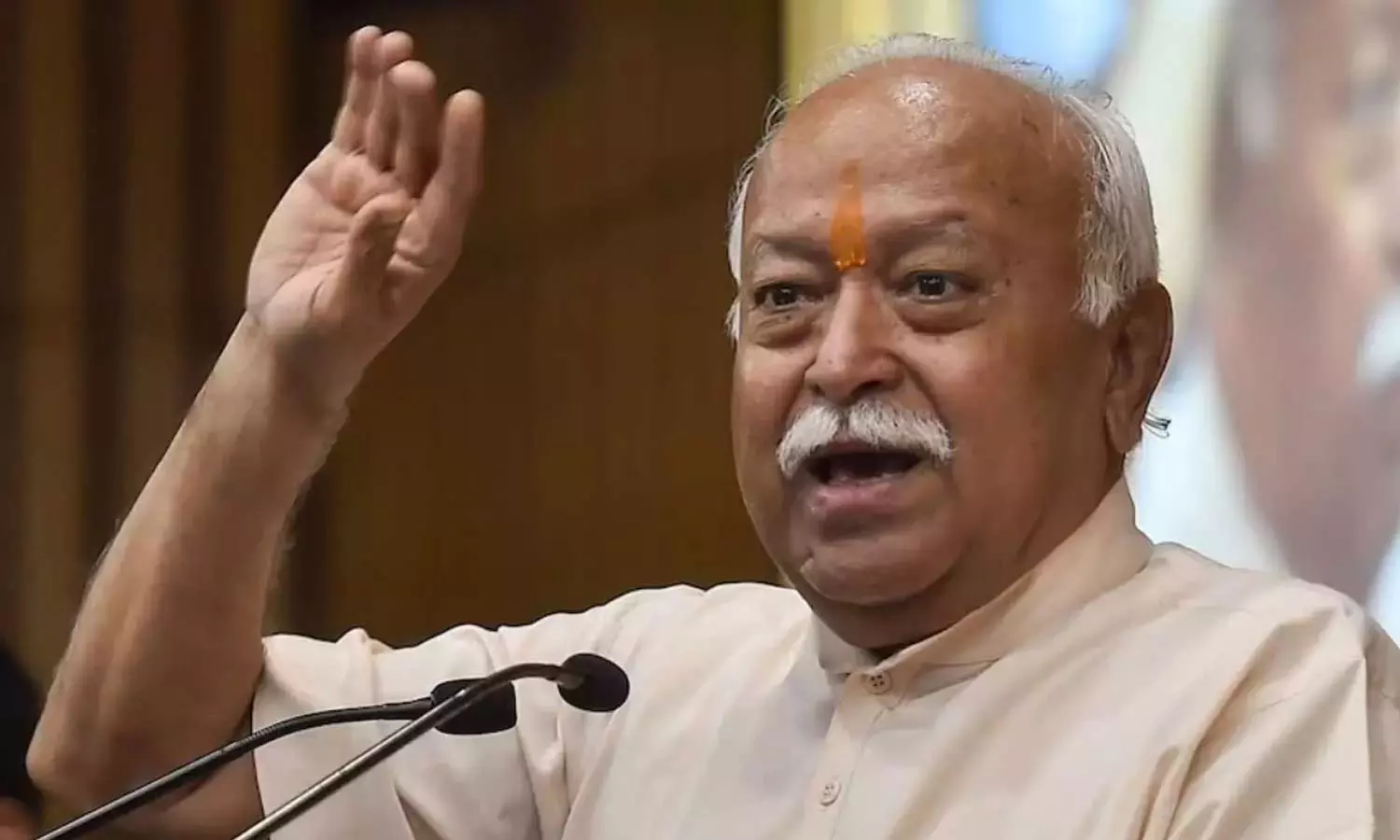 ജനസംഖ്യാ വളർച്ച നിരക്ക് കുറയുന്നു, ദമ്പതികൾക്ക് മൂന്ന് കുട്ടികളെങ്കിലും വേണം; മോഹൻ ഭഗവത്