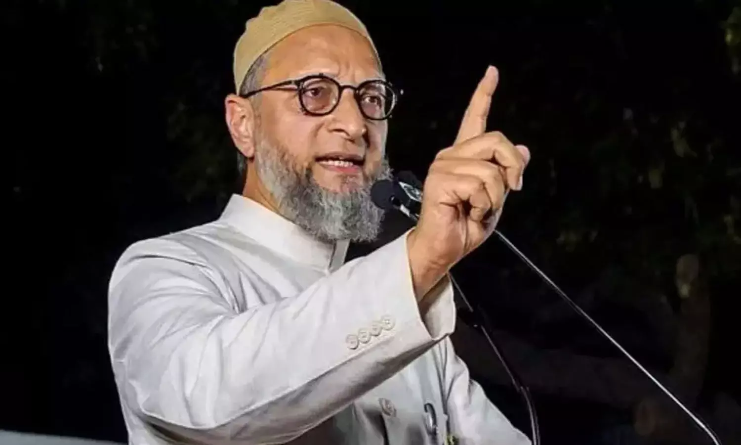 ‘പള്ളിയിൽ പ്രവേശിക്കാൻ അനുമതി ആവശ്യപ്പെട്ടപ്പോൾ സർവേക്ക് ഉത്തരവിട്ടത് എന്തിന്’; സംഭൽ കോടതി ഉത്തരവിനെ വിമർശിച്ച് ഉവൈസി ‘പള്ളിയിൽ പ്രവേശിക്കാൻ അനുമതി ആവശ്യപ്പെട്ടപ്പോൾ സർവേക്ക് ഉത്തരവിട്ടത് എന്തിന്’; സംഭൽ കോടതി ഉത്തരവിനെ വിമർശിച്ച് ഉവൈസി