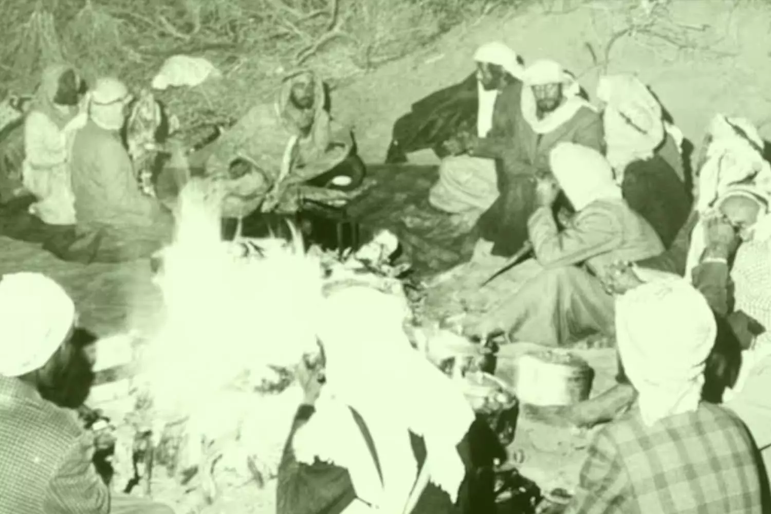 Sheikh Zayed and his group slept that night in a tent set up in the desert. Sheikh Zayed and his group slept that night in a tent set up in the desert.