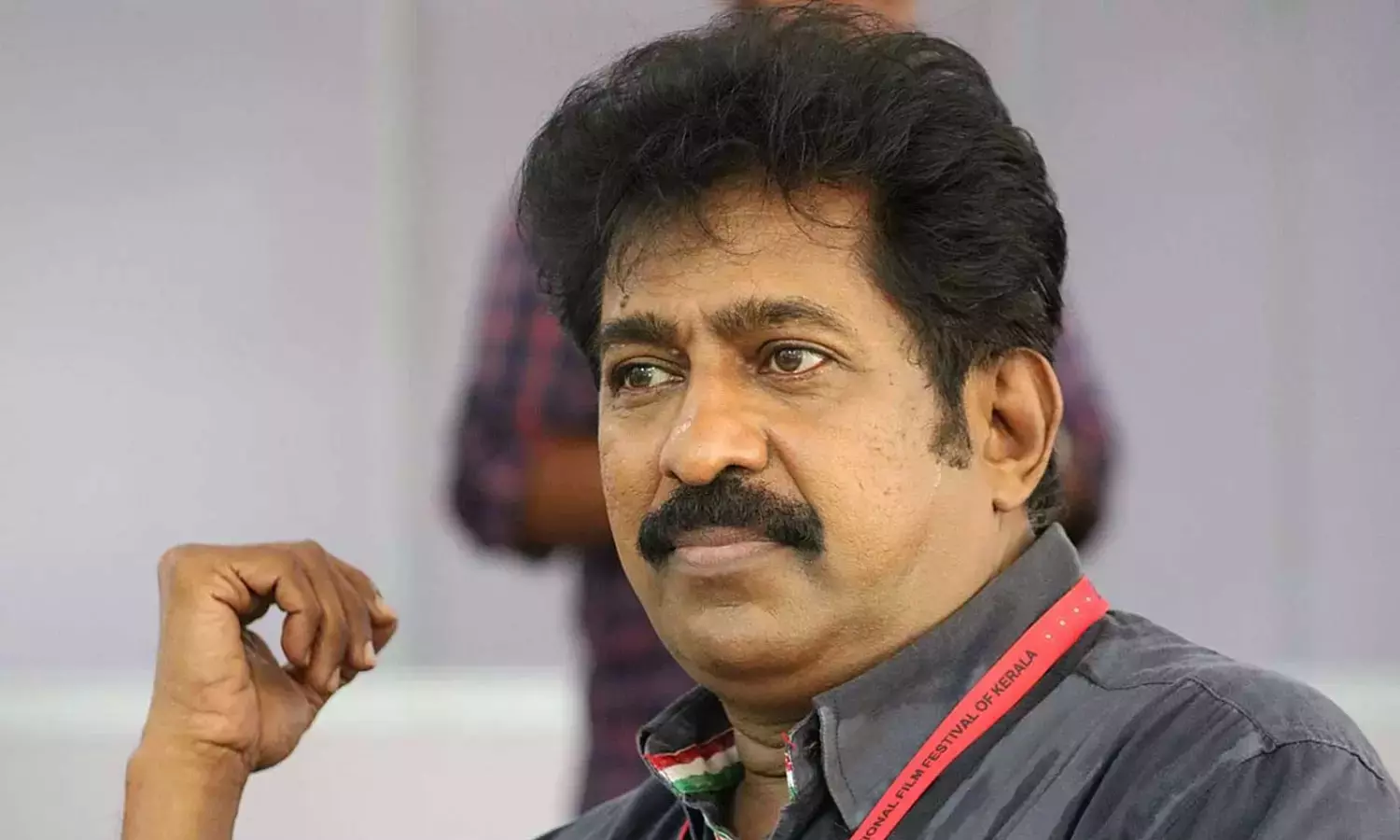 സീരിയലുകൾ എൻഡോസൾഫാൻ; പ്രേംകുമാറിനെതിരെ മന്ത്രി ഗണേഷ് കുമാറിന്റെ നേതൃത്വത്തിലുള്ള സംഘടന