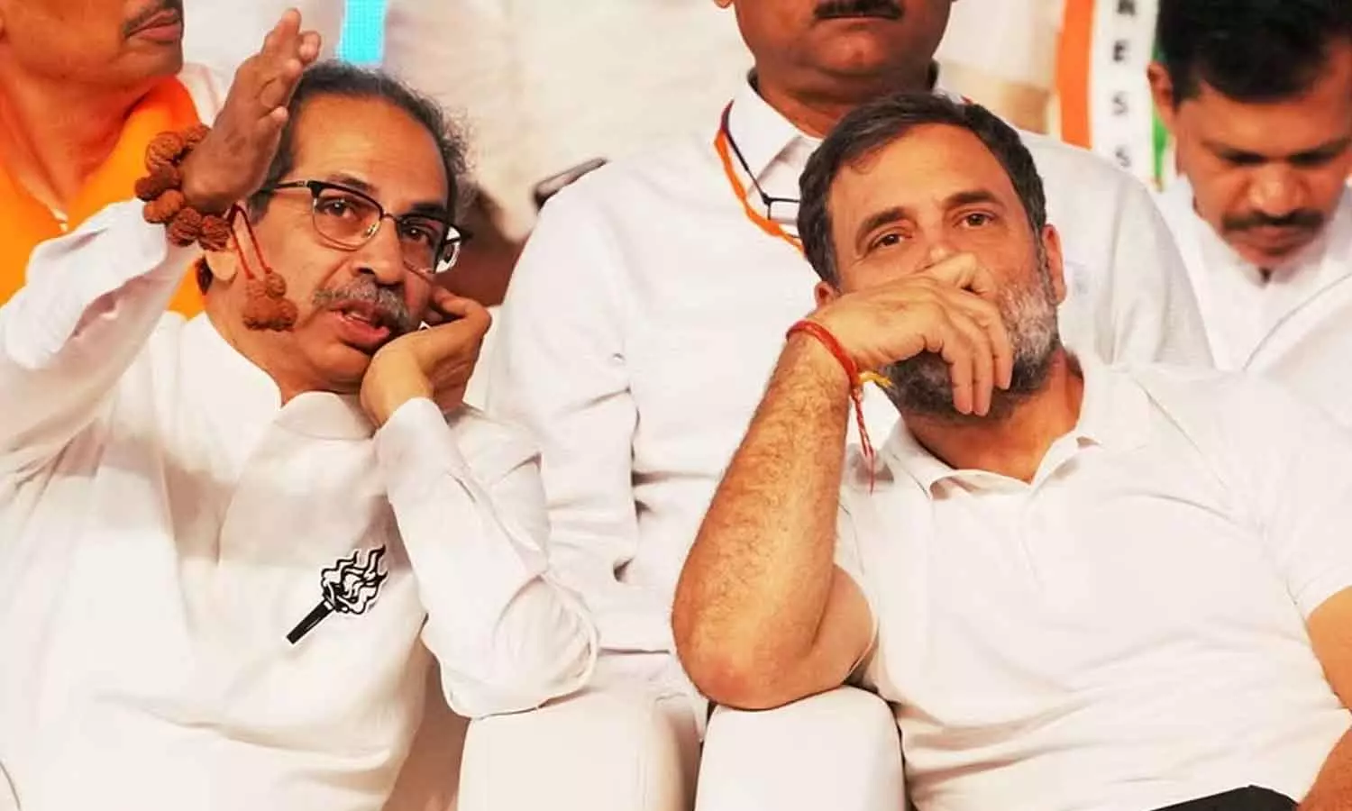 കെജ്രിവാളിനെയും മമതയേയും കൈ വിടരുത്, കോൺഗ്രസ് പ്രതിപക്ഷ ഐക്യം ഉറപ്പാക്കണം: ഉദ്ധവ് വിഭാഗം ശിവസേന കെജ്രിവാളിനെയും മമതയേയും കൈ വിടരുത്, കോൺഗ്രസ് പ്രതിപക്ഷ ഐക്യം ഉറപ്പാക്കണം: ഉദ്ധവ് വിഭാഗം ശിവസേന