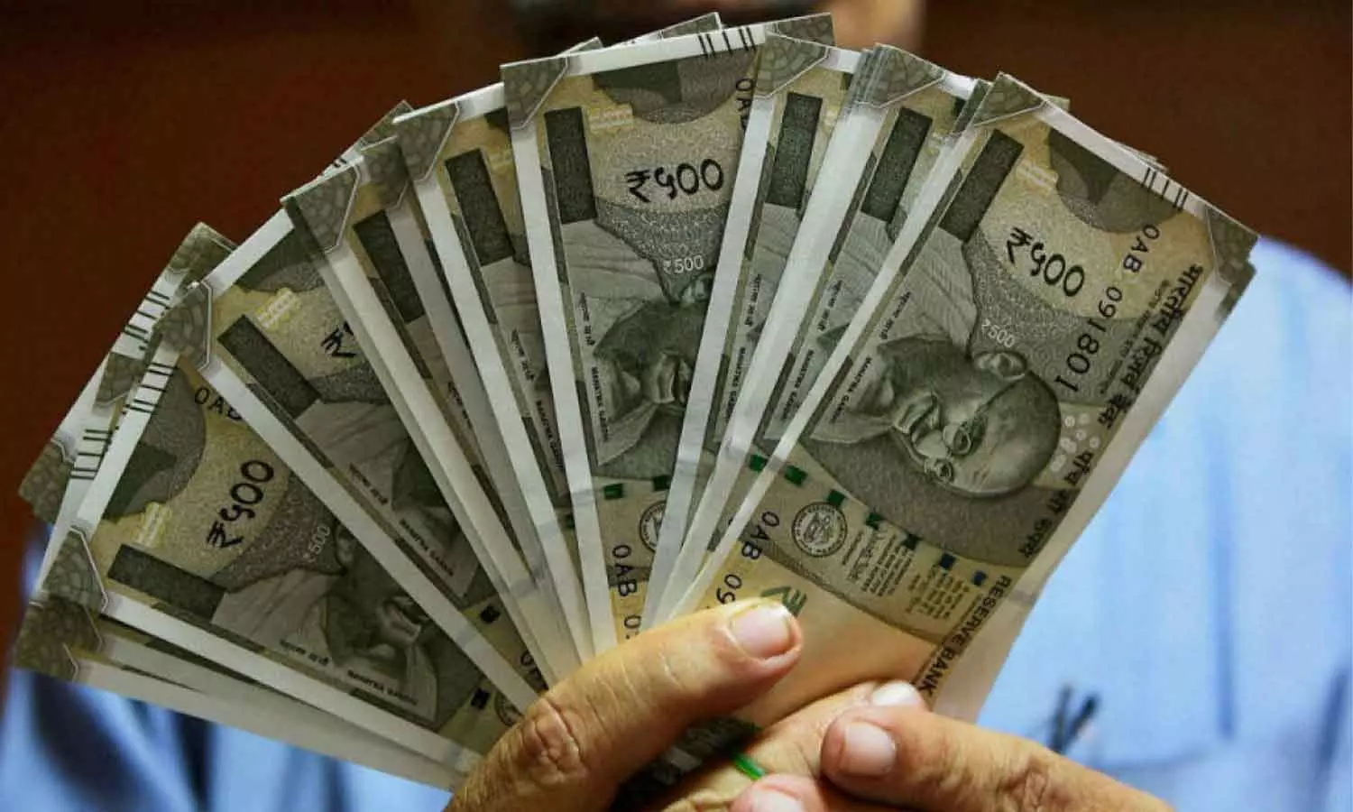 മൂല്യമിടിഞ്ഞ് ഇന്ത്യൻ രൂപ; കുതിച്ച് ഗൾഫ് കറൻസികൾ