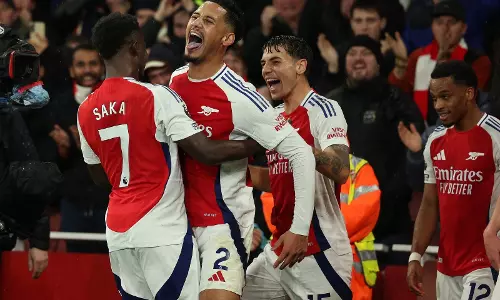 ചെകുത്താന്മാരുടെ നെഞ്ചുപിളര്‍ന്ന് ഗണ്ണേഴ്സ്; ലിവര്‍പൂളിന് സമനിലക്കുരുക്ക്