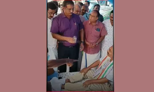 Alappuzha collector joined in the protest against government