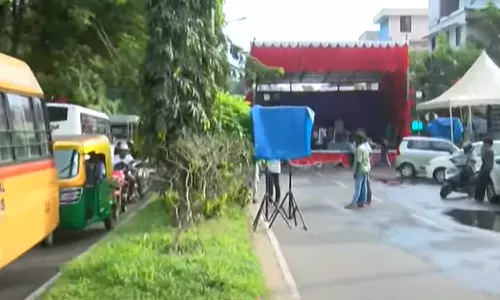 സിപിഎം വഞ്ചിയൂർ ഏരിയ സമ്മേളന വേദി; കേസെടുക്കുമെന്ന് പൊലീസ് സിപിഎം വഞ്ചിയൂർ ഏരിയ സമ്മേളന വേദി; കേസെടുക്കുമെന്ന് പൊലീസ്