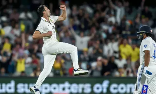 India beaten in second innings in Adelaide; A loss of five wickets