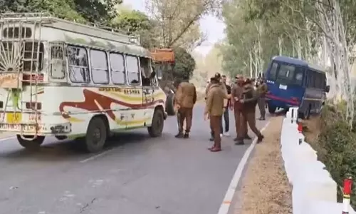 ജമ്മു കശ്മീരിൽ രണ്ട് പൊലീസുകാർ വെടിയേറ്റ് മരിച്ചു
