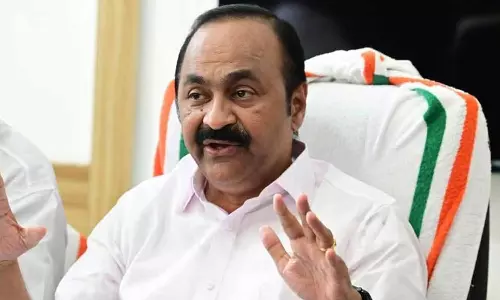 മുണ്ടക്കൈ പുനരധിവാസം; കേന്ദ്ര- സംസ്ഥാന സർക്കാരുകളുടെ ഗുരുതര വീഴ്ച, വിമർശനവുമായി വി.ഡി സതീശൻ മുണ്ടക്കൈ പുനരധിവാസം; കേന്ദ്ര- സംസ്ഥാന സർക്കാരുകളുടെ ഗുരുതര വീഴ്ച, വിമർശനവുമായി വി.ഡി സതീശൻ