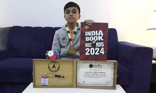 വേഗത്തിൽ മെഗാമിൻസ് ക്യൂബ് സോൾവ് ചെയ്തു; ഇന്ത്യ ബുക്ക് ഓഫ് റെക്കോർഡ്സിൽ ഇടം നേടി ഒമാനിലെ മലയാളി വിദ്യാർത്ഥി വേഗത്തിൽ മെഗാമിൻസ് ക്യൂബ് സോൾവ് ചെയ്തു; ഇന്ത്യ ബുക്ക് ഓഫ് റെക്കോർഡ്സിൽ ഇടം നേടി ഒമാനിലെ മലയാളി വിദ്യാർത്ഥി