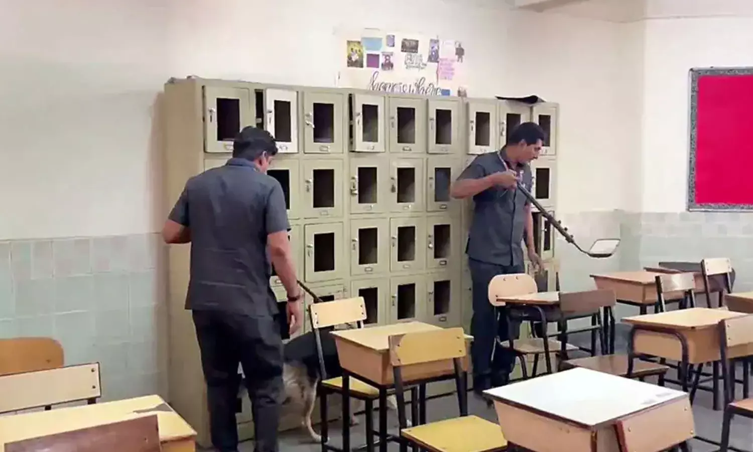 Over 40 Delhi Schools Get Bomb Threat Over 40 Delhi Schools Get Bomb Threat