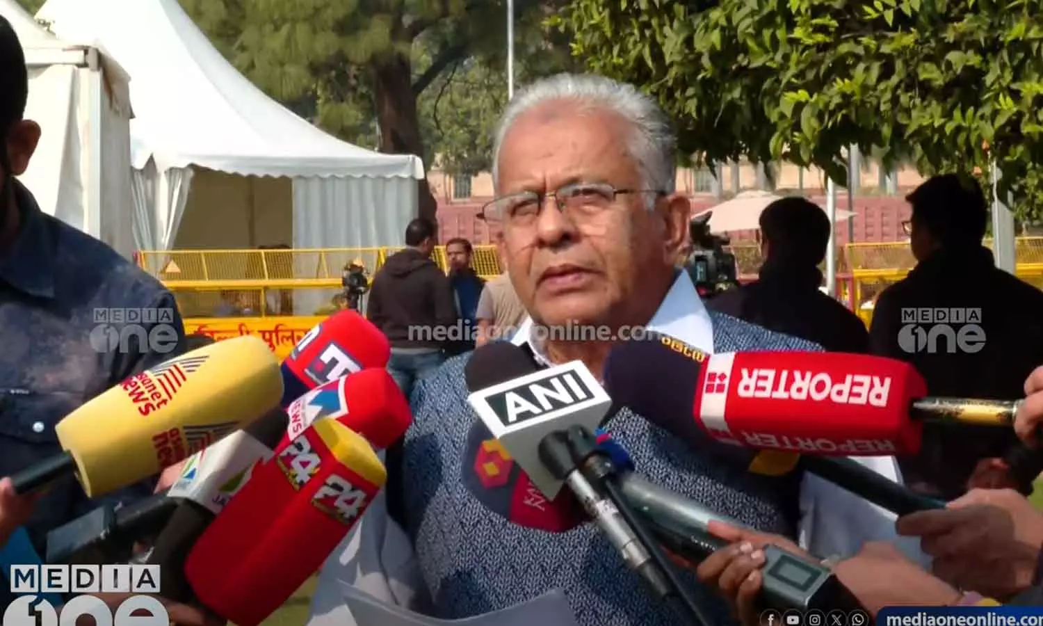 ET Muhammed Basheer supports KM Shaji on Munambam