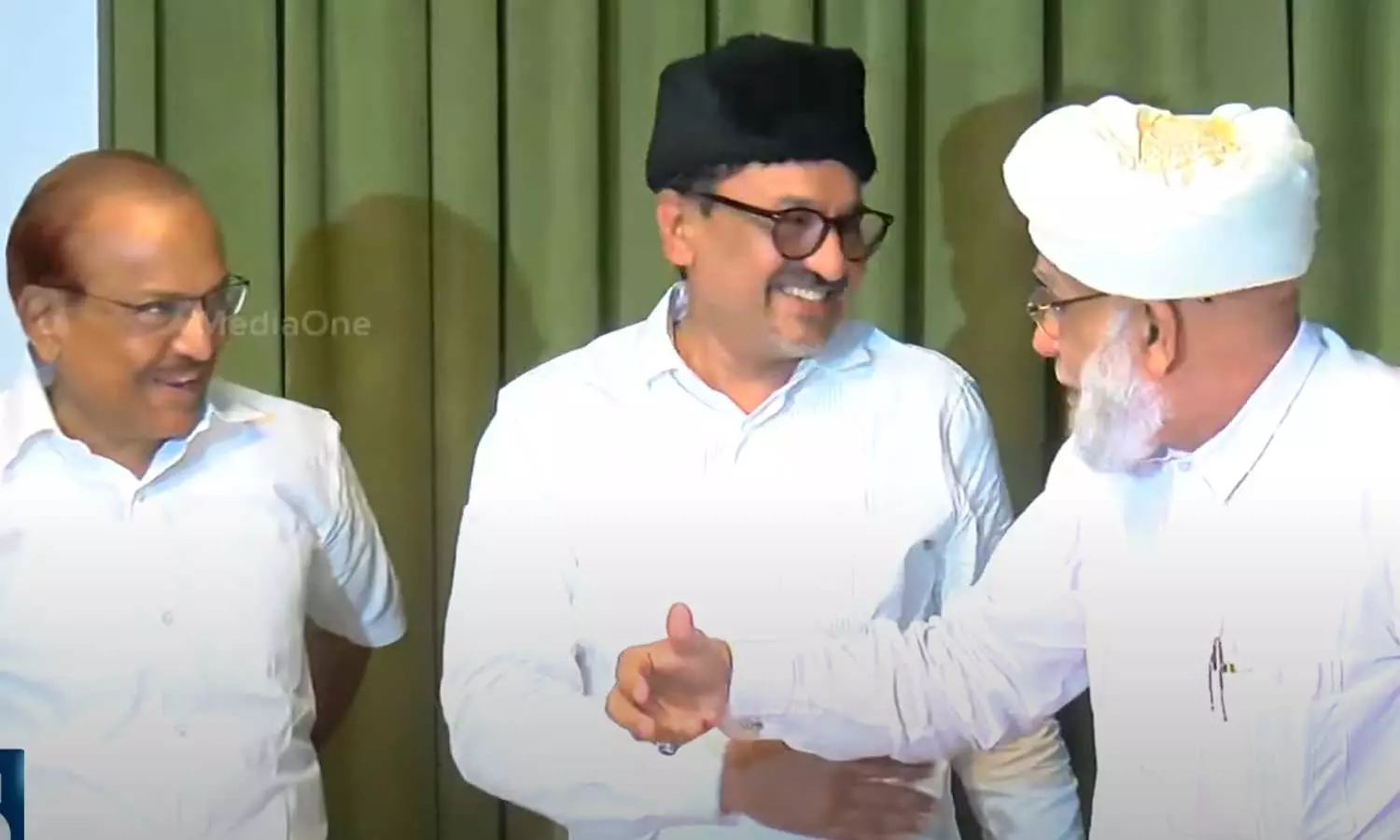 There are no two factions in the Samastha; everyone is on the official side; Jifri Muthukoya Thangal on consensus talks, Samastha rift discussion updates, Jifri Muthukoya Thangal, Sadiqali shihab Thangal, Samastha-Legue rift