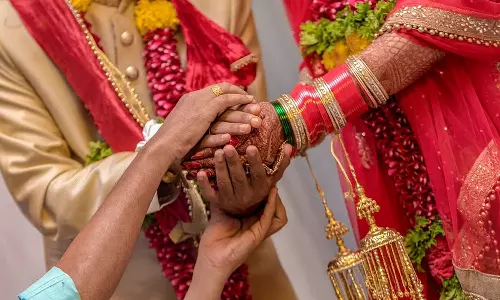 UP Servicemen perform kanyadaan of ex-colleagues daughter in Mathura