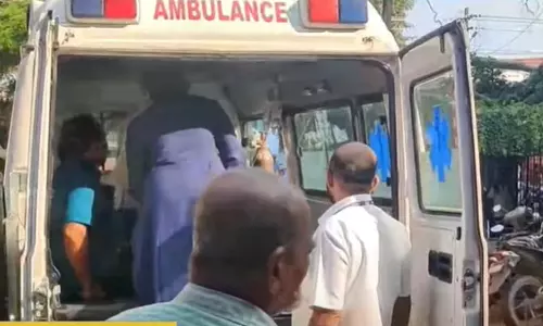 യുവതിയെ മുൻ ഭർത്താവ് നടുറോഡിൽ കുത്തിവീഴ്ത്തി; കുത്തേറ്റത് ഒമ്പത് തവണ