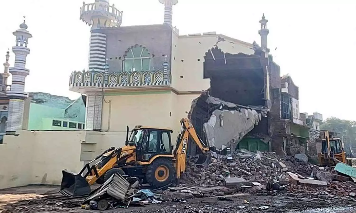 Bulldozer action against 180-year-old Noori Jama Masjid