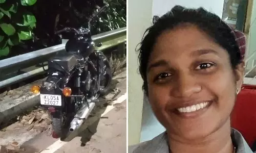 ബൈക്ക് വൈദ്യുതി പോസ്റ്റിലിടിച്ചു; യുവതിക്ക് ദാരുണാന്ത്യം