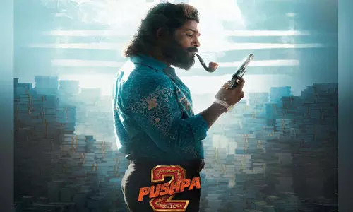 പുഷ്പ ഫയറാകു​ന്നോ? 1000 കോടി ക്ലബിലേക്ക് കുതിച്ച് അല്ലു അർജുൻ ചിത്രം