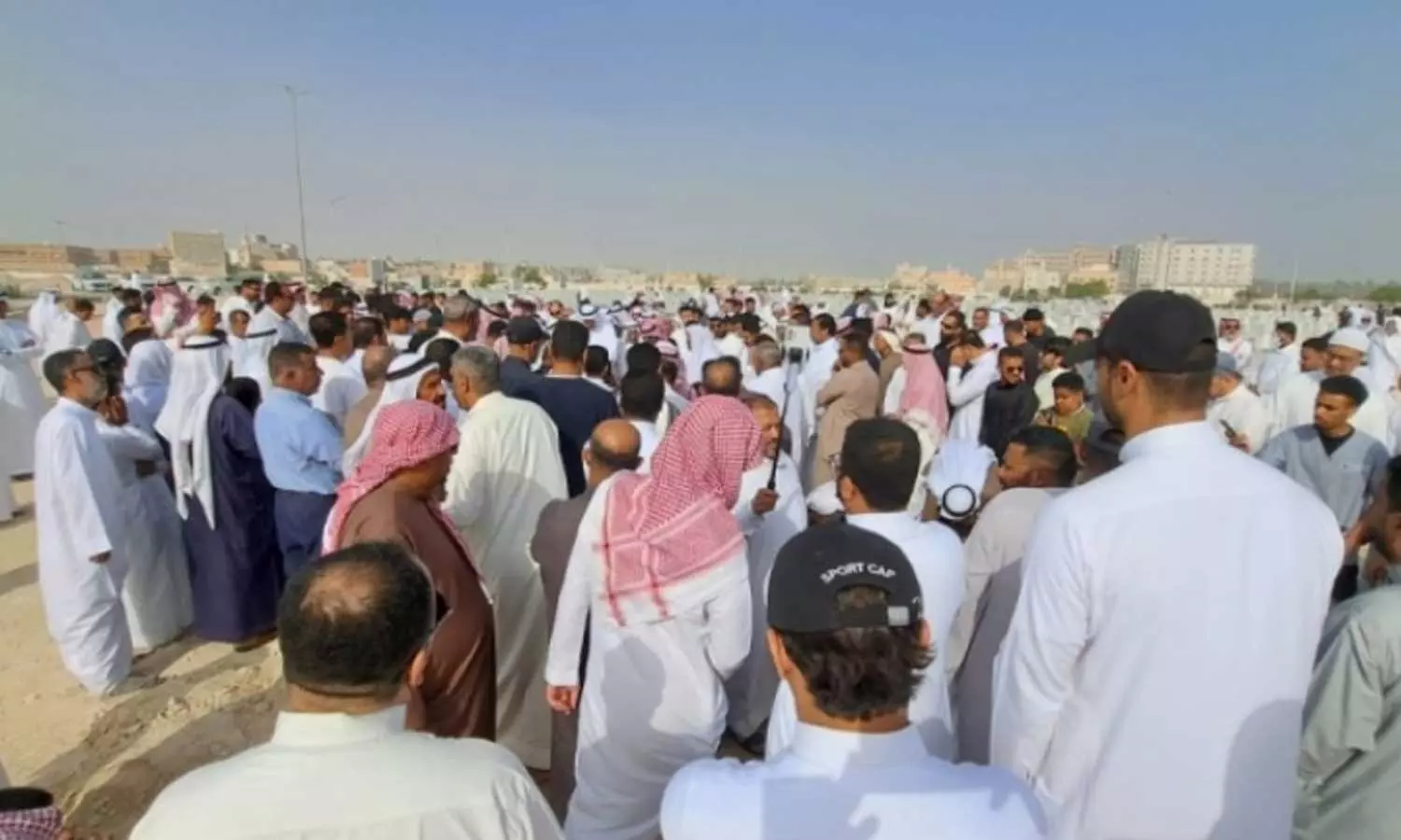 സൗദിയിൽ മൊബൈൽ ഫോൺ ചാർജർ പൊട്ടിത്തെറിച്ചുണ്ടായ അപകടം; മരിച്ച ആറ് പേരുടെ മൃതദേഹങ്ങളും ഖബറടക്കി