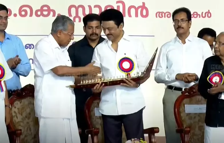Pinarayi-Stalin Pinarayi-Stalin