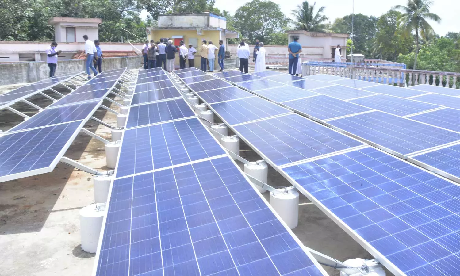 ‘ഡിജിറ്റൽ ഒപ്പ് ദുരുപയോഗം ചെയ്തു’; സോളാർ പ്ലാൻറ്​ അഴിമതിയിൽ അനർട്ട് സിഇഒക്കെതിരെ ഗുരുതര ആരോപണം