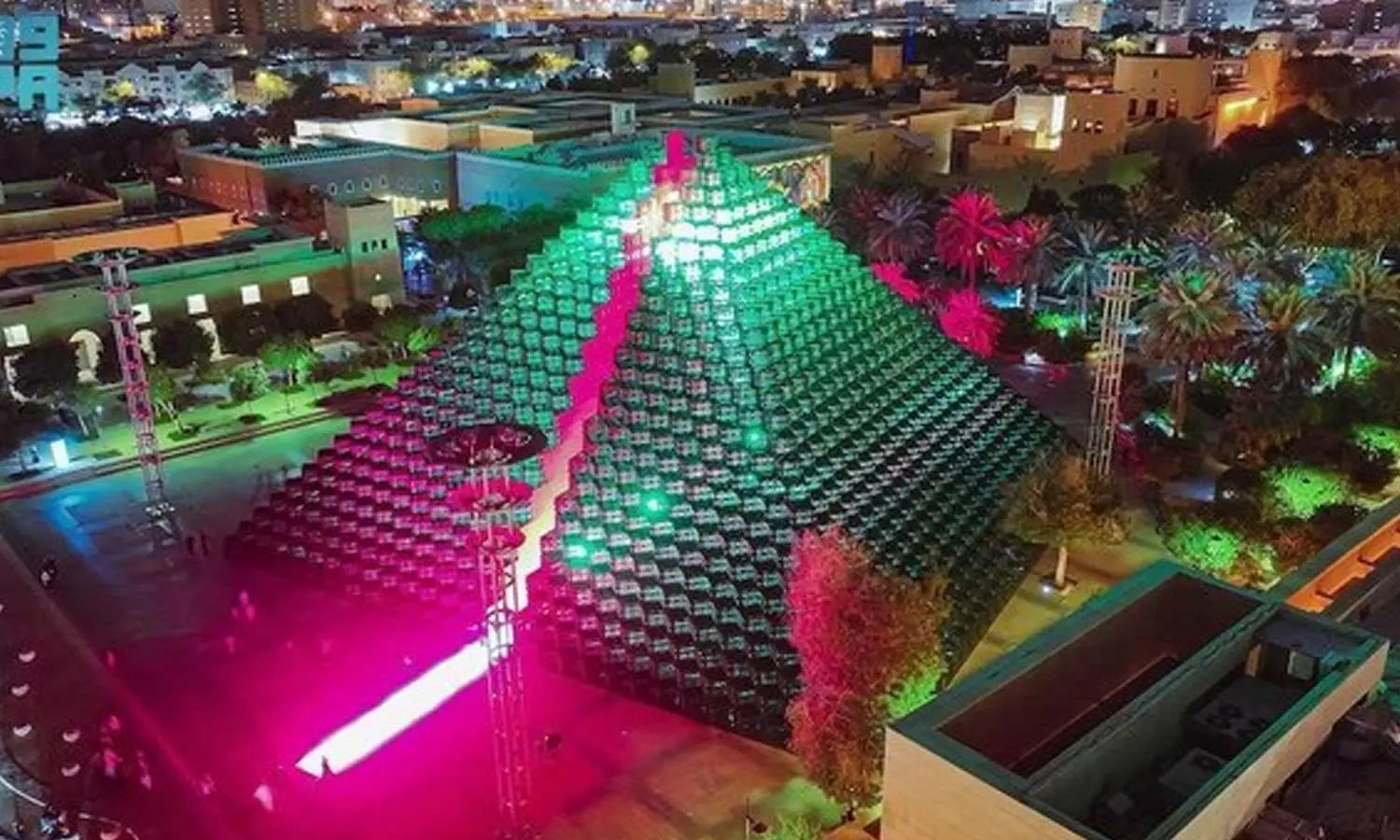 നൂർ റിയാദ് ഫെസ്റ്റിവൽ ഇനി കൂടുതൽ തിളങ്ങും; ഗിന്നസിൽ ഇടം നേടി പിരമിഡും, ലേസർ ഷോയും നൂർ റിയാദ് ഫെസ്റ്റിവൽ ഇനി കൂടുതൽ തിളങ്ങും; ഗിന്നസിൽ ഇടം നേടി പിരമിഡും, ലേസർ ഷോയും