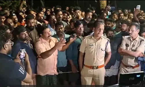 കാട്ടാനാക്രമണത്തിൽ കൊല്ലപ്പെട്ട എൽദോസിന്‍റെ  മൃതദേഹവുമായി നാട്ടുകാർ പ്രതിഷേധിച്ചത് ഏഴ് മണിക്കൂറോളം; സംസ്കാരം ഇന്ന്