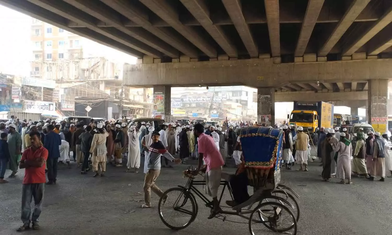 ബംഗ്ലാദേശിൽ തബ്ലീഗ് ജമാഅത്ത് വിഭാഗങ്ങൾ തമ്മിൽ ഏറ്റുമുട്ടി: നാല് മരണം, 50ലേറെ പേർക്ക് പരിക്ക് ബംഗ്ലാദേശിൽ തബ്ലീഗ് ജമാഅത്ത് വിഭാഗങ്ങൾ തമ്മിൽ ഏറ്റുമുട്ടി: നാല് മരണം, 50ലേറെ പേർക്ക് പരിക്ക്