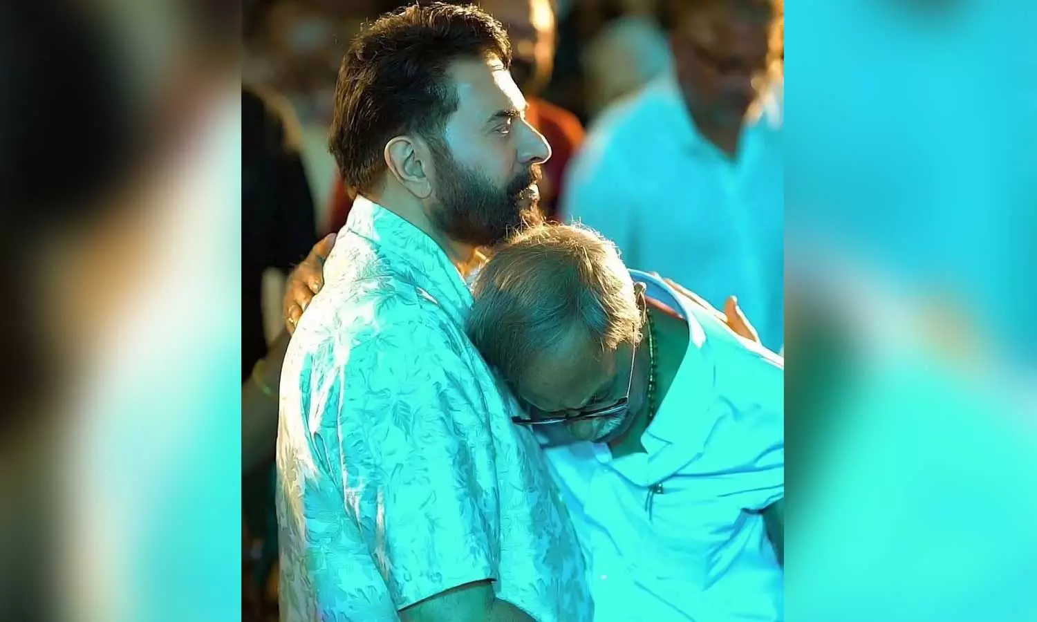 എന്റെ മനസ്സ് ശൂന്യമാവുന്ന പോലെ തോന്നുന്നു; എം.ടിയുടെ വിയോഗത്തിൽ വാചാലനായി മമ്മൂട്ടി എന്റെ മനസ്സ് ശൂന്യമാവുന്ന പോലെ തോന്നുന്നു; എം.ടിയുടെ വിയോഗത്തിൽ വാചാലനായി മമ്മൂട്ടി